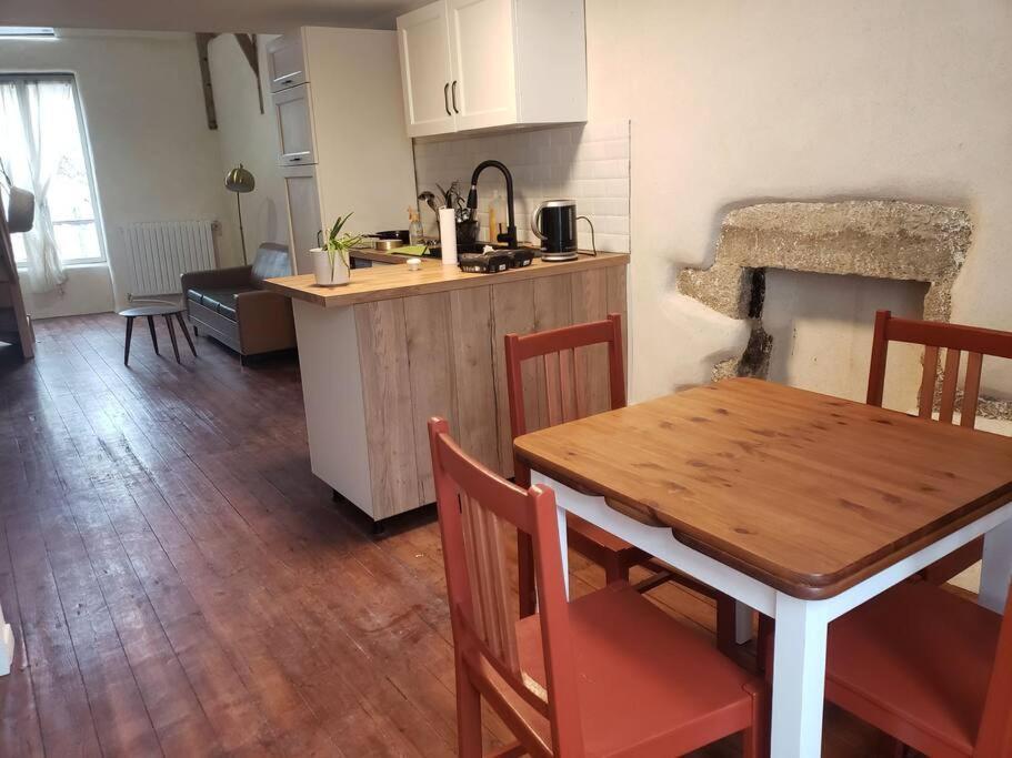 Studio Au Centre De Guéméné-sur-Scorff Екстериор снимка